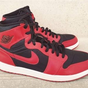 Nike Air Jordan 1 HI Strap